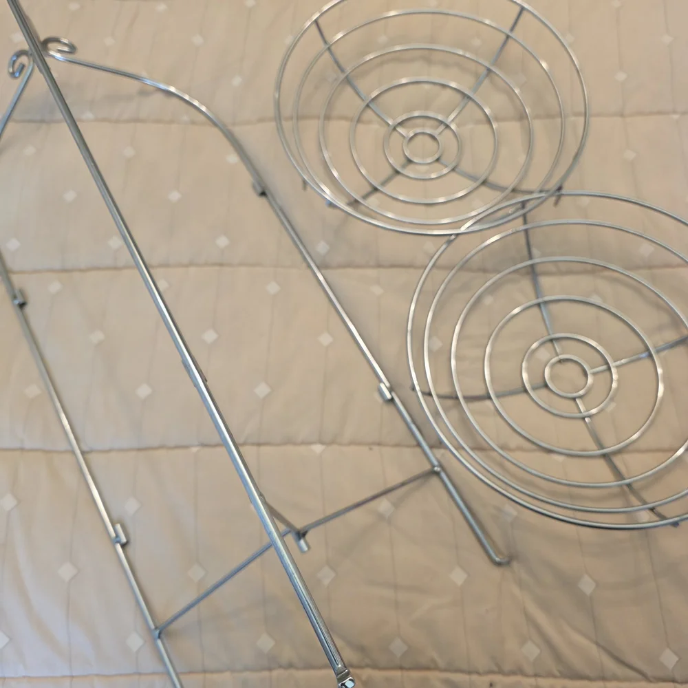 Silver Wire Two-Tier Bathroom Organizer